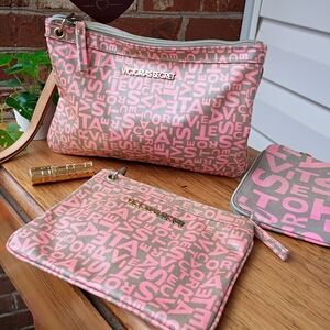 VICTORIA SECRET TRIO TAN/PINK LOGO MAKE UP BAGS LARGE WRISTLET (3)